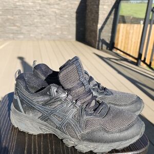 (7.5) Asics Women's Sneakers - Black and Gray Gel Venture 8 Waterproof Gorpcore